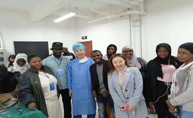 英語(yǔ)展會(huì)翻譯怎么收費(fèi) 一天大概多少錢？